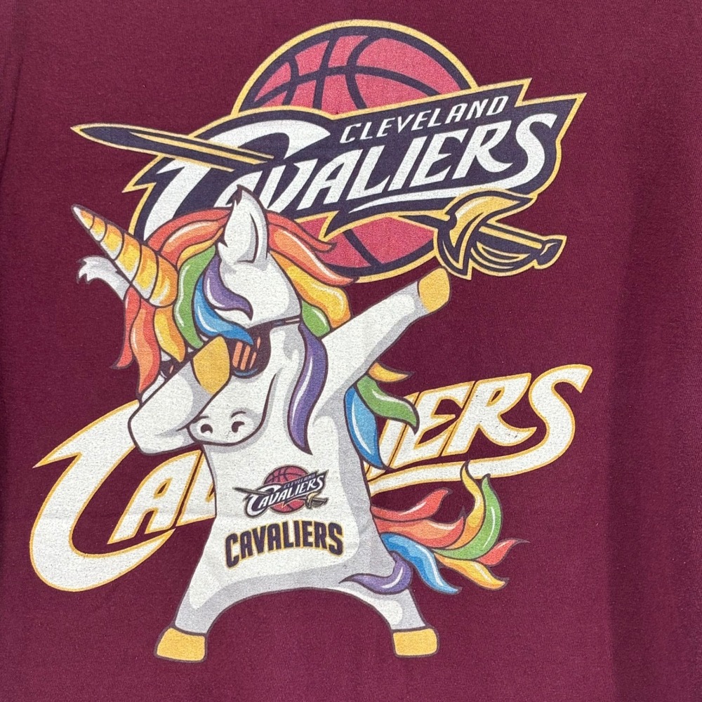 Cleveland Cavaliers Mens XL Maroon Dabbing Unicorn Graphic T-Shirt Gildan Cotton - Picture 2 of 7